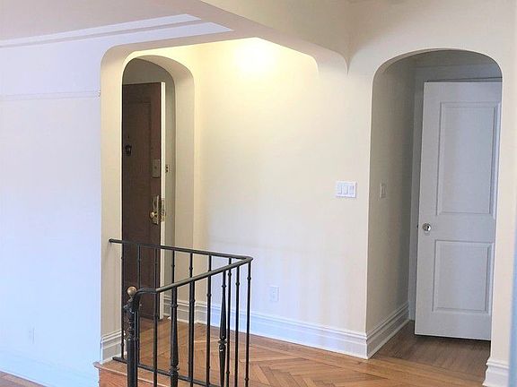 4th image of 5 W 86th St APT 2B