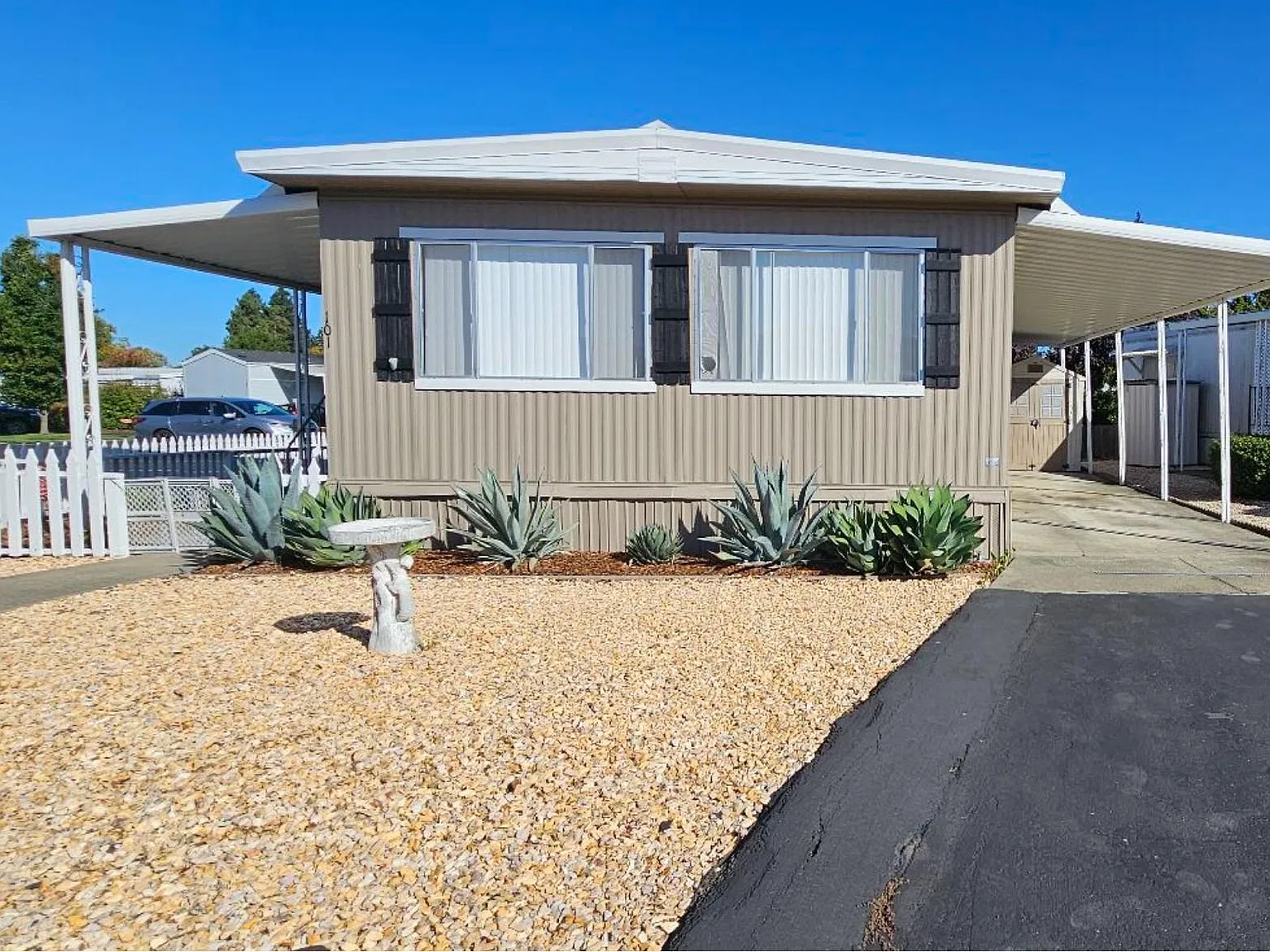 2 bed, $2,495 — Photo 2