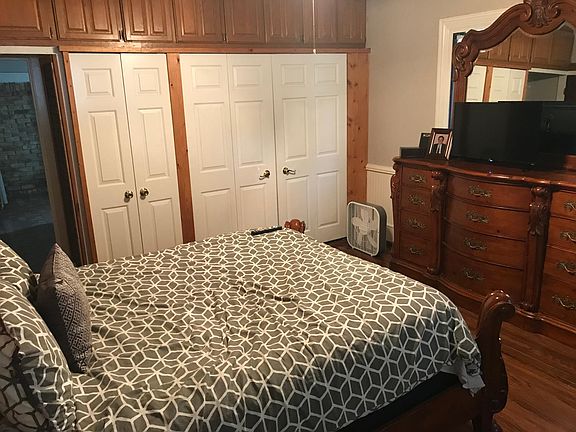 3rd image of 1800 Sena St Unit 3