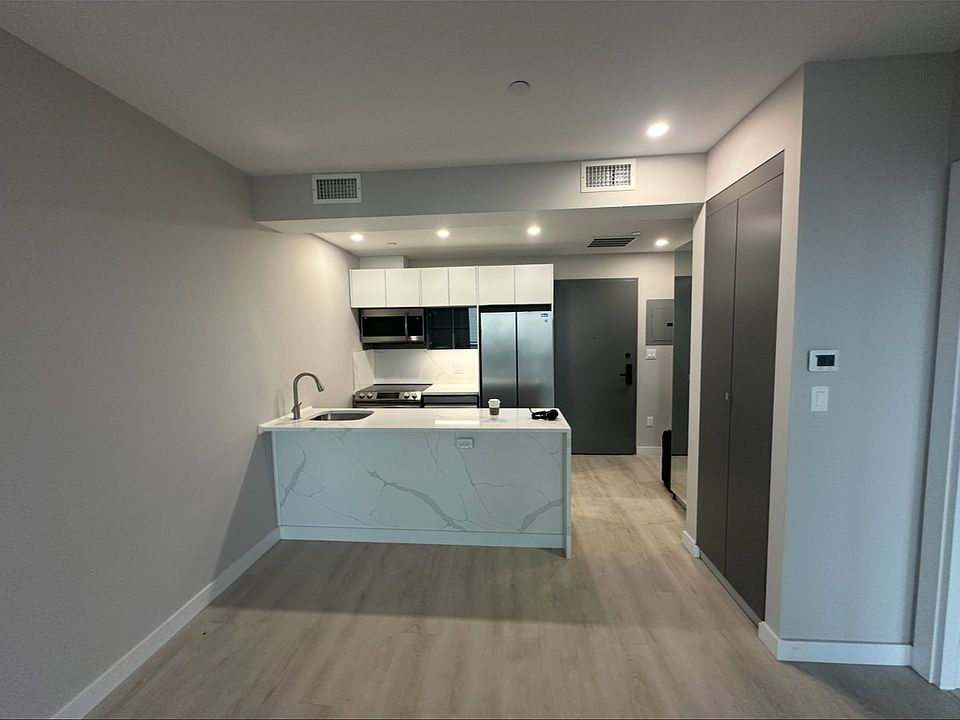 1st image of 132-43 Metropolitan Ave