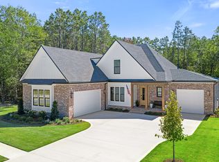 8 Shimmer Cir, Freeport, FL 32439