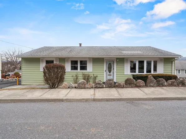 4 Oak Avenue, Highland Falls, NY 10928