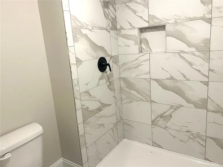 4265 Trinity Oaks Trl — Photo 19
