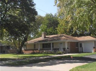 2121 Rockne Dr, South Bend, IN 46617