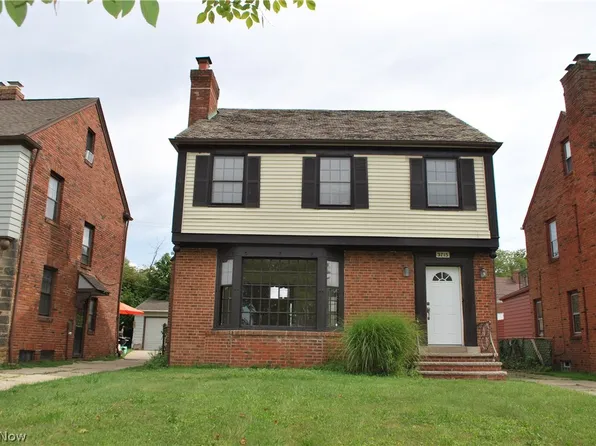 3715 Strathavon Rd, Shaker Heights, OH 44120