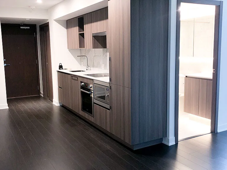 19 Bathurst St #1606 — Photo 5