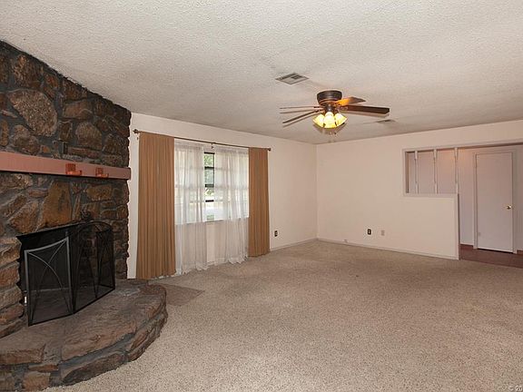 3rd image of 1505 Berkley Blvd