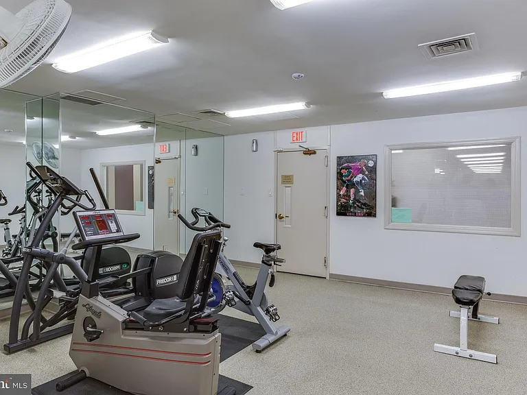 3705 S George Mason Dr #2504S — Photo 31