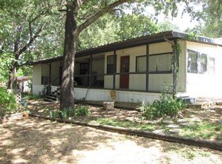 916 Oaklanding Cir, Seven Points, TX 75143