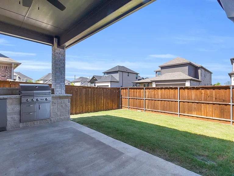 6657 Barnes Dr — Photo 37