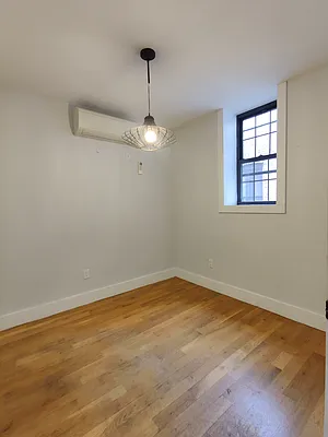 Rented by Signature Property Realty | media 9