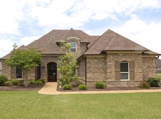 243 Stornaway Dr, Jackson, TN 38305