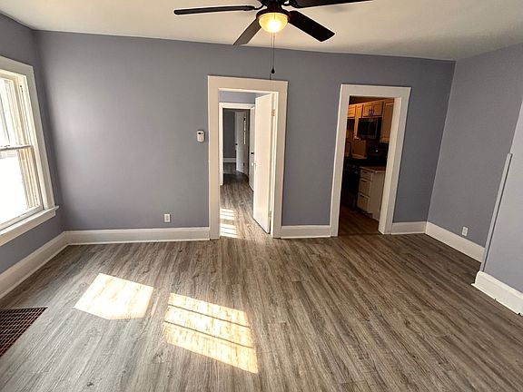 3rd image of 3815 N Lockwood Ave #2