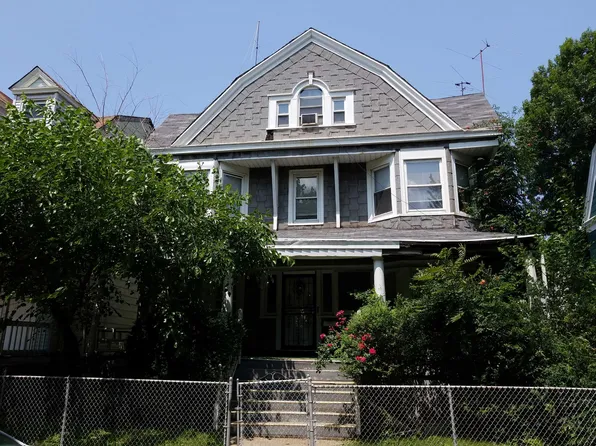 103 No 19 St, East Orange, NJ 07017