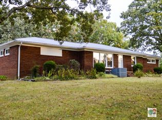 307 Bakerville Rd, Waverly, TN 37185