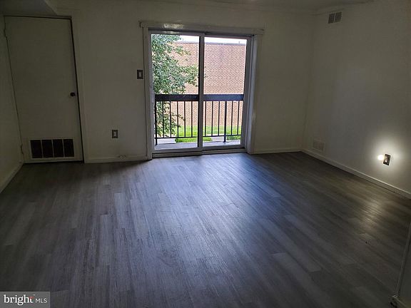 2nd image of 2727 Rhawn 58ab St