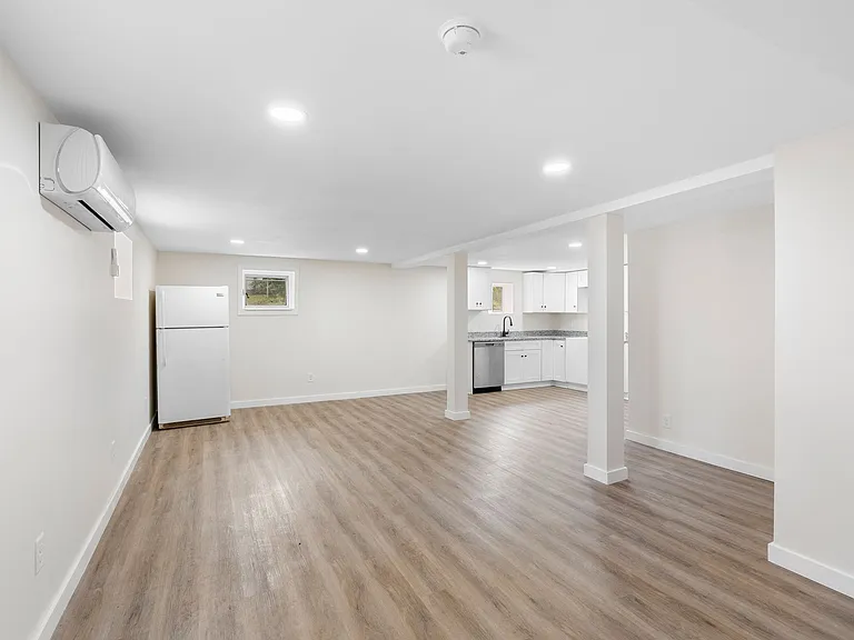 1036 Seymour Ave #A — Photo 28