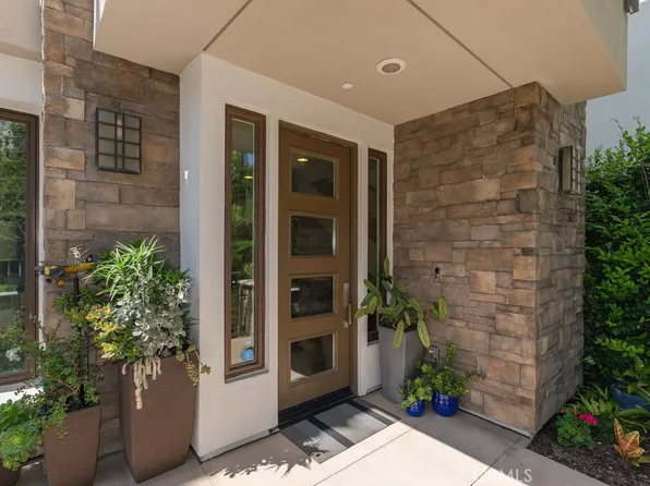 5834 Seahorse Ct, Los Angeles, CA 90094