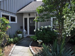 124 Sunnieholme Dr #124, Fairfield, CT 06824