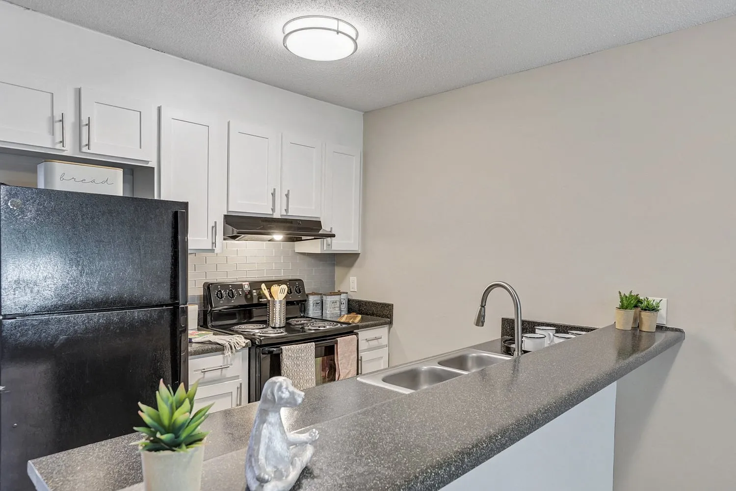 Huntersville Apartment Homes — Photo 2