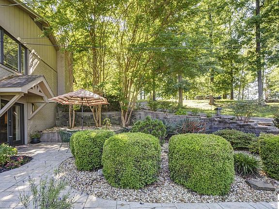 4th image of 114 Shadyside Ln