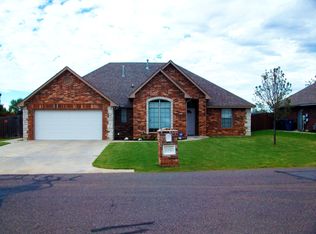 5901 SE 8th St, Midwest City, OK 73110
