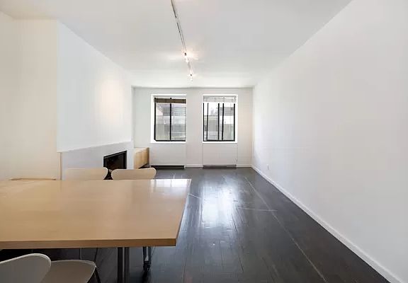 5th image of 167 Perry St APT 5C