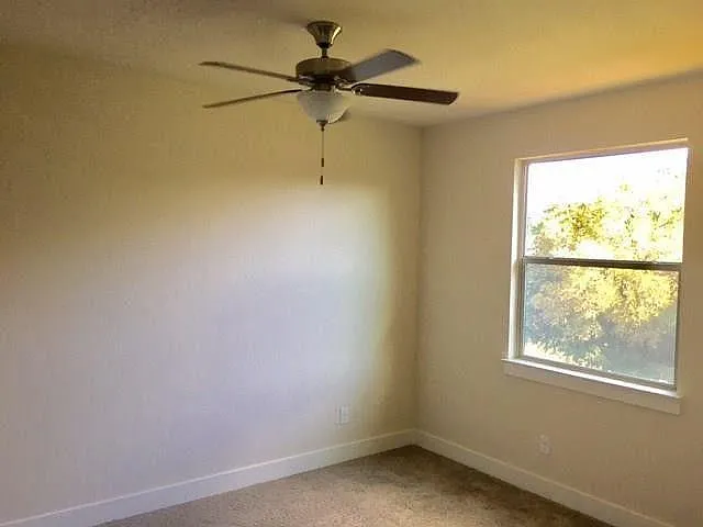 2213 Katy Ln #D — Photo 9