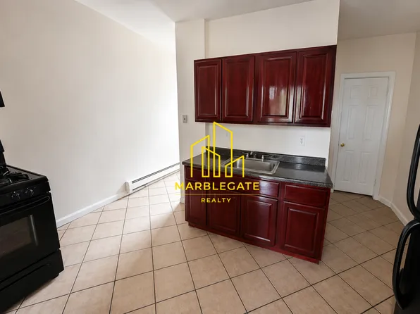 397 13th Ave #88, Newark, NJ 07103