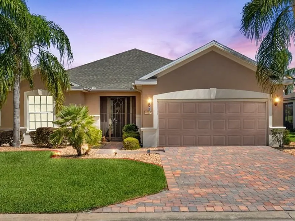 9315 SW 66th Loop
