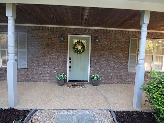 3rd image of 117 Craig Ln