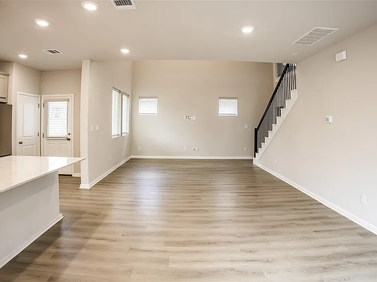 120 Baron Von Gator Dr — Photo 5