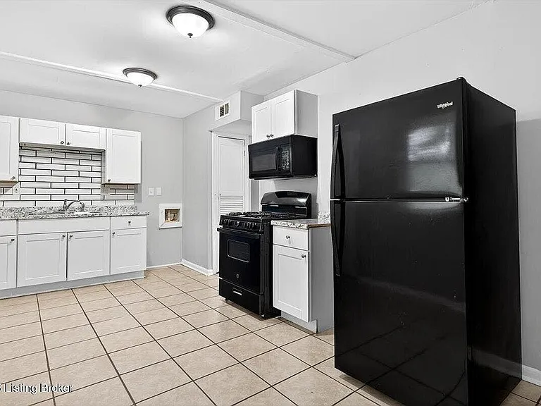 4600 Shasta Trl — Photo 24