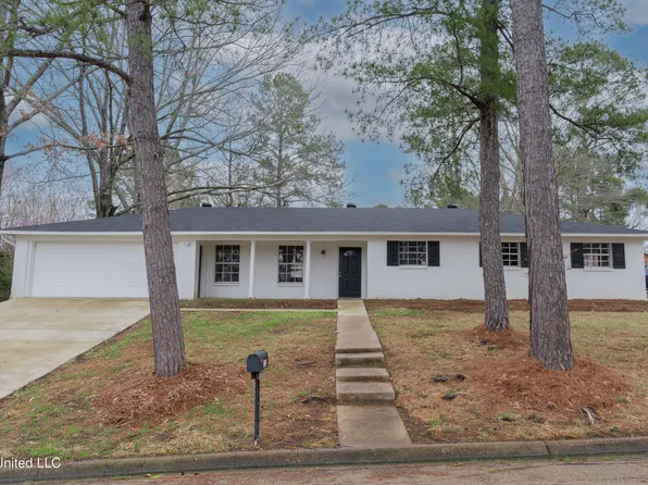 211 William Dr, Clinton, MS 39056