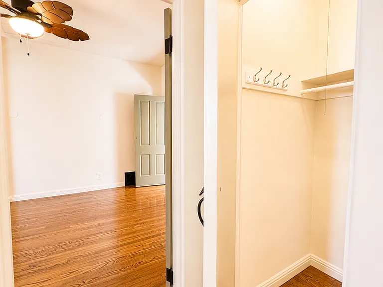 8225 Fountain Ave (Patio Del Moro) — Photo 19