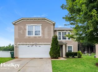 3272 Pikes Peak Dr, Gastonia, NC 28052