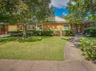 1301 Kessler Pl, South Bend, IN 46616