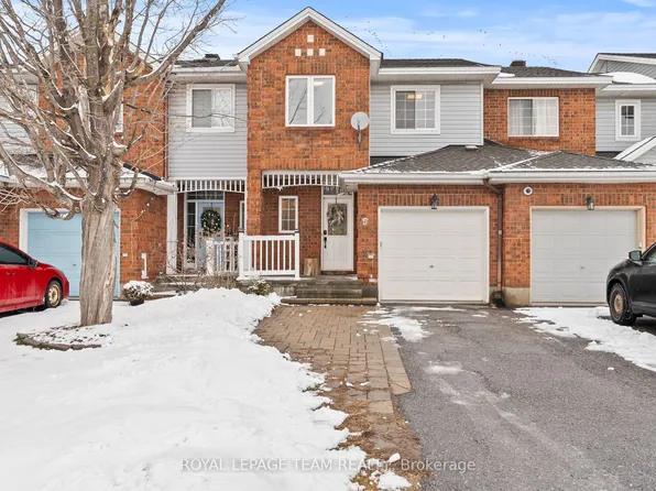 5 Milner Downs Cres, Ottawa, ON K2M 2S6