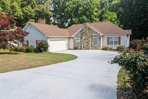 344 Creekview Dr Photo 1