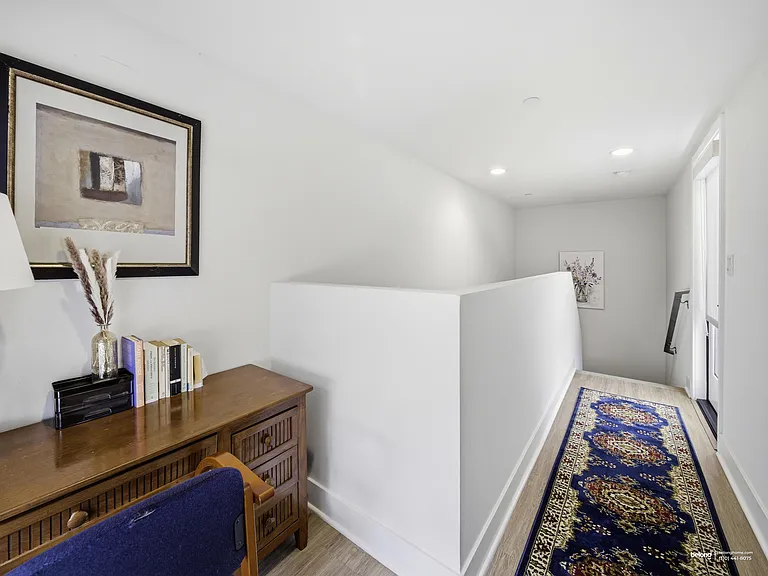 2111 N Cahuenga Blvd #14 — Photo 10