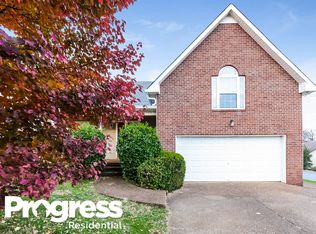 112 Shady View Dr, Hendersonville, TN 37075
