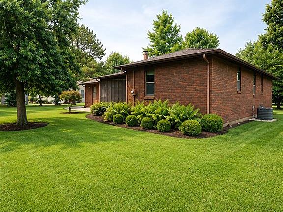 5th image of 124 David Dr