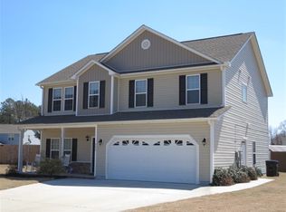 202 Tucksey Ct N, Hubert, NC 28539