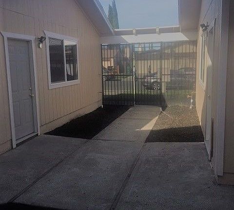 2nd image of 4714 Greensboro Way