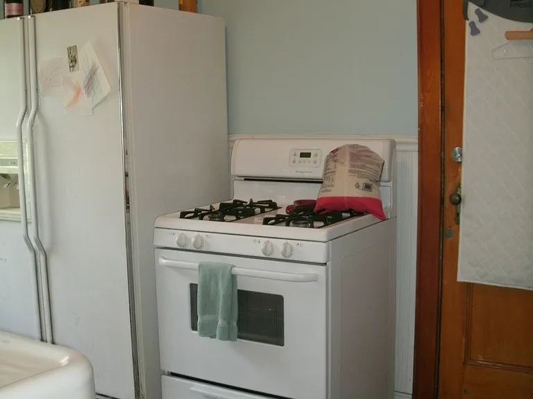 201 Cedar Lake Rd N #2 — Photo 7
