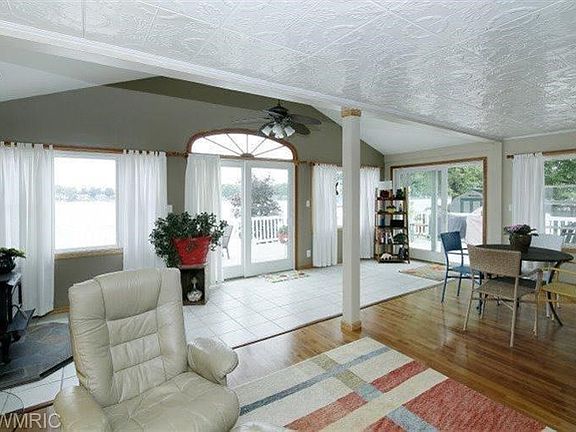 5th image of 1291 North Ln
