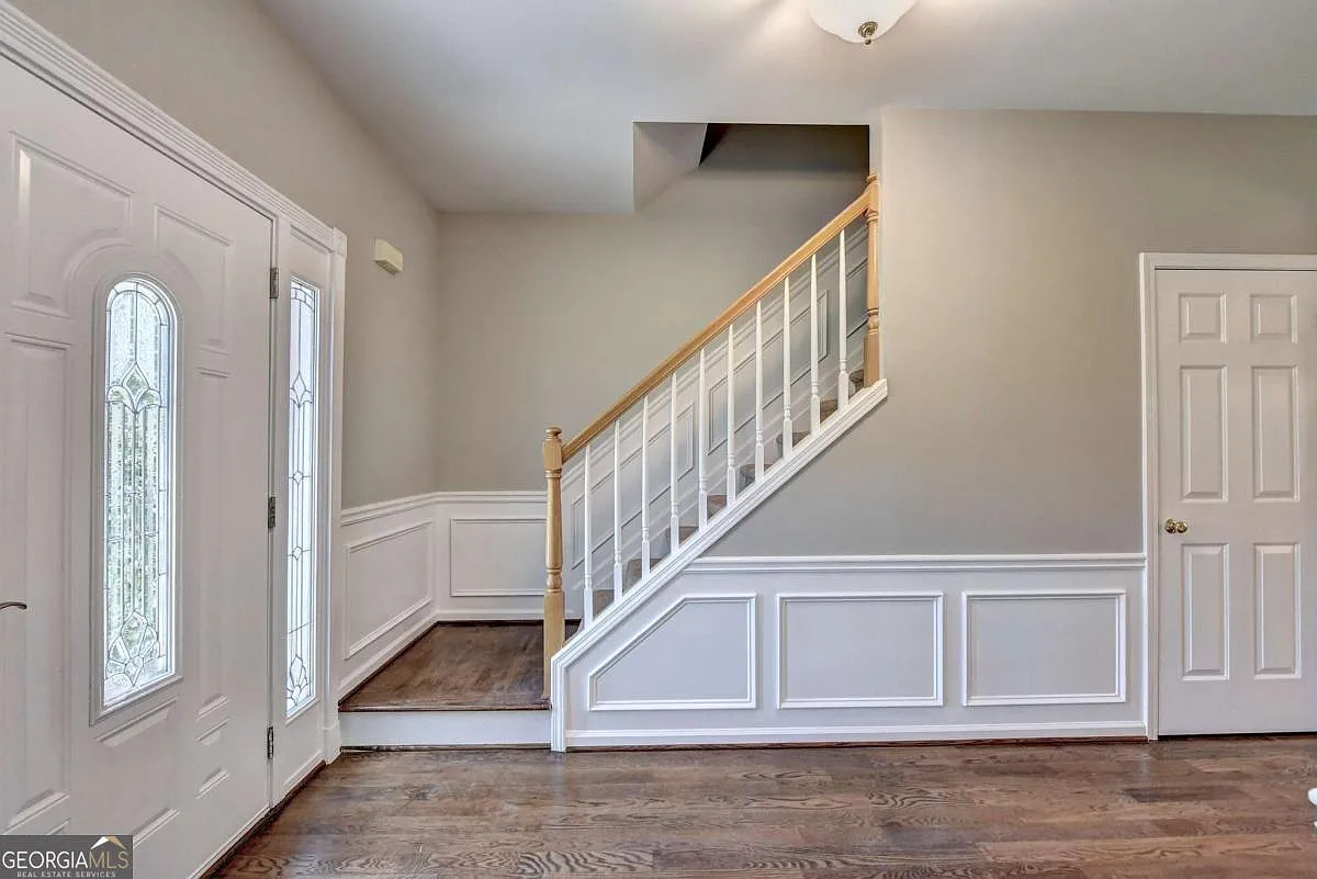 4 bed, 2.5 bath, 2184 sqft, $2,950 — Photo 3