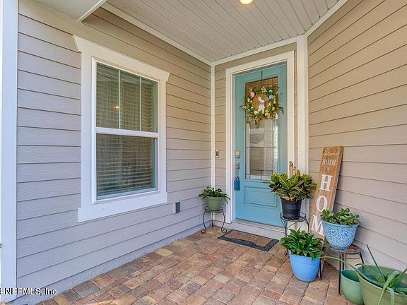 4th image of 2817 LUCENA Lane