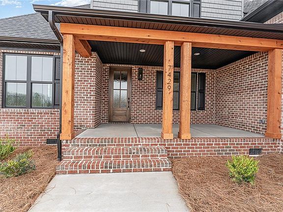 2nd image of 7429 Kingsley Pl