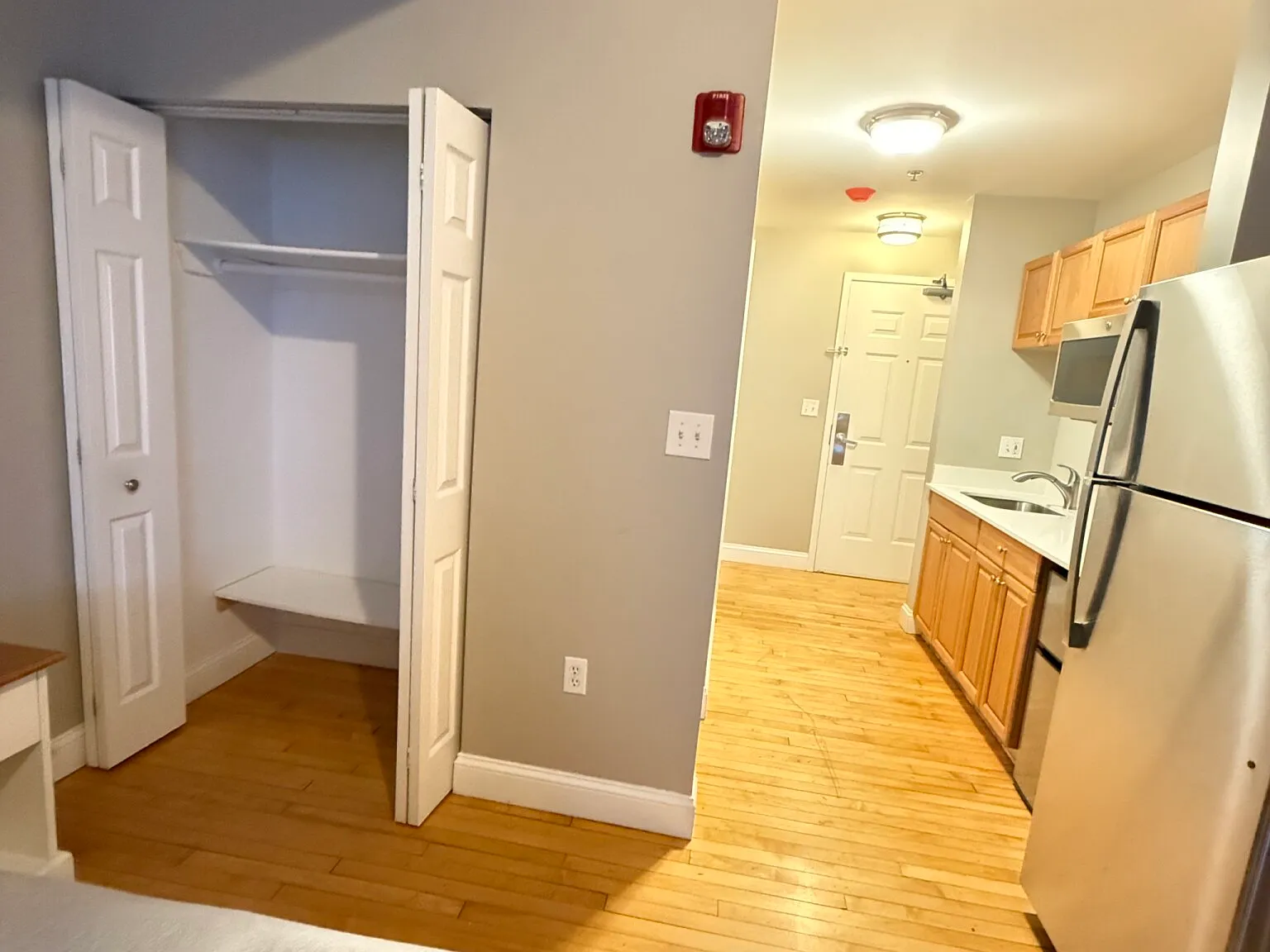Studio, 1.0 bath, $1,800 — Photo 4